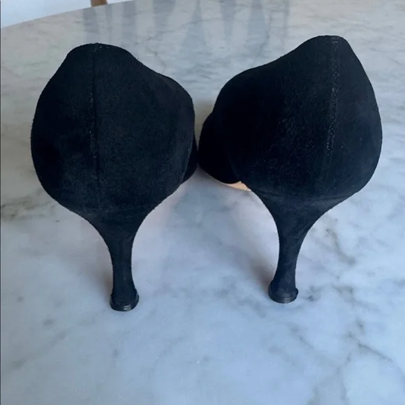 Manolo Blahnik black suede pumps 38.5 - Picture 3 of 8